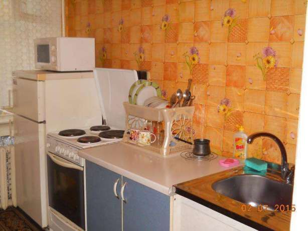 Rent daily an apartment in Cherkasy on the St. Bohdana Khmelnytskoho 241 per 350 uah. 