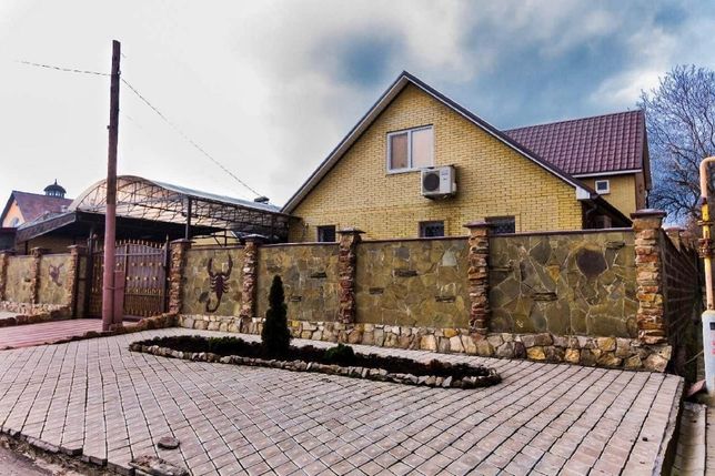 Зняти подобово будинок в Макіївці за 1500 грн. 