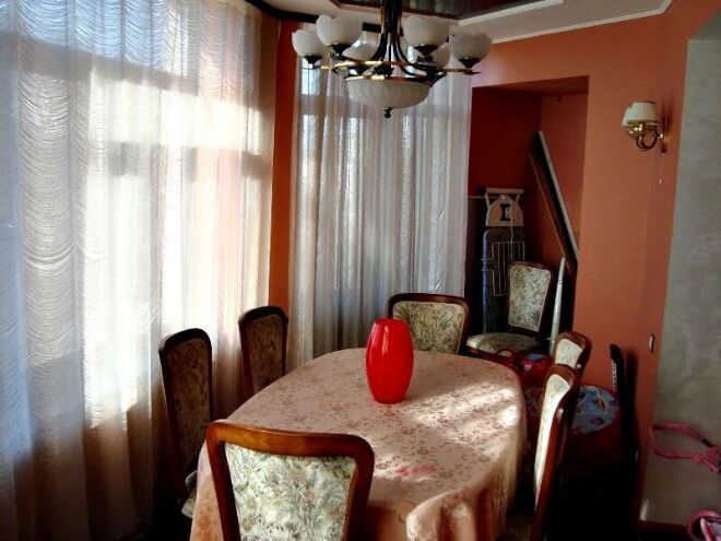 Rent an apartment in Sumy on the St. Petropavlivska per 14000 uah. 