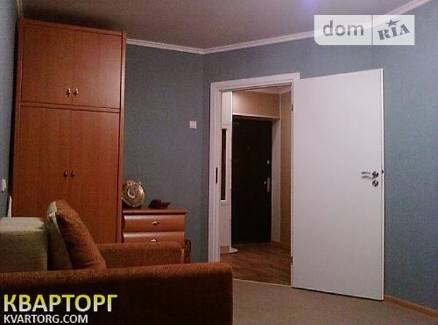Зняти квартиру в Києві на Контрактова площа за 13500 грн. 