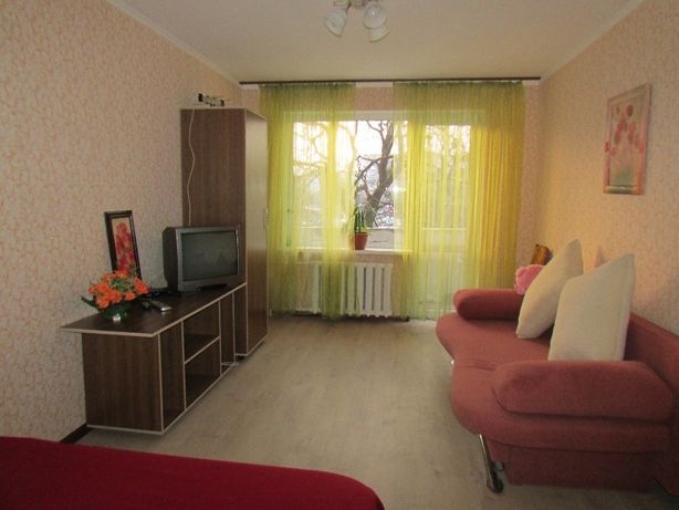 Rent daily an apartment in Cherkasy on the St. Bohdana Khmelnytskoho per 400 uah. 