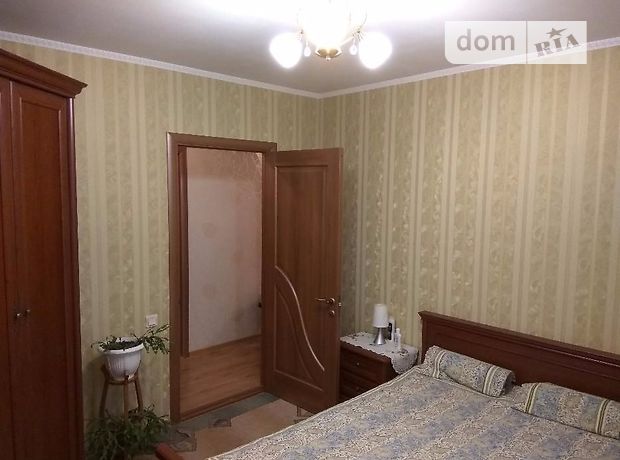Rent an apartment in Kyiv on the St. Bulakhovskoho Akademika per 13000 uah. 