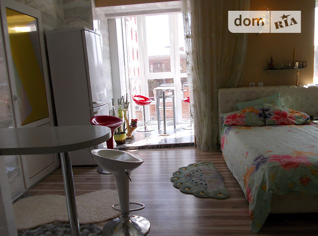 Rent daily an apartment in Poltava on the St. Zyhina 5 per 650 uah. 