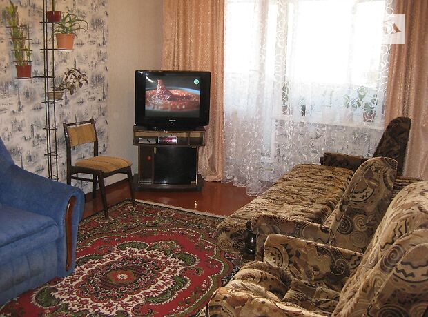 Снять посуточно квартиру в Харькове на ул. Гвардейцев-Широнинцев за 350 грн. 
