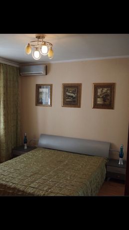 Rent an apartment in Zaporizhzhia on the Blvd. Tsentralnyi 22 per 11000 uah. 