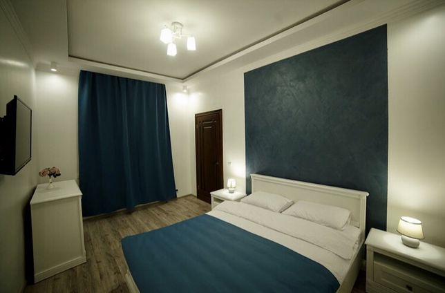 Rent daily an apartment in Lviv on the Avenue Svobody per 1200 uah. 