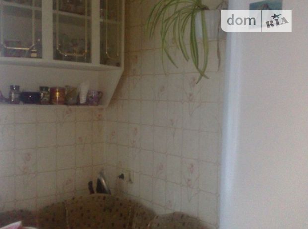 Rent daily a room in Vinnytsia on the Avenue Yunosti per 120 uah. 