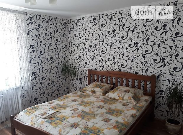 Rent daily an apartment in Berdiansk on the Avenue Azovskyi 1 per 700 uah. 