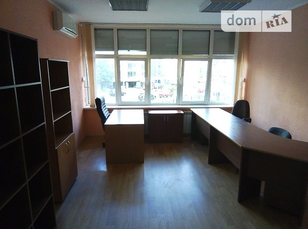 Rent an office in Kyiv on the St. Hmyri Borysa 6 per 10000 uah. 