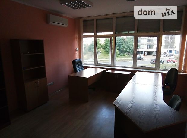 Rent an office in Kyiv on the St. Hmyri Borysa 6 per 10000 uah. 