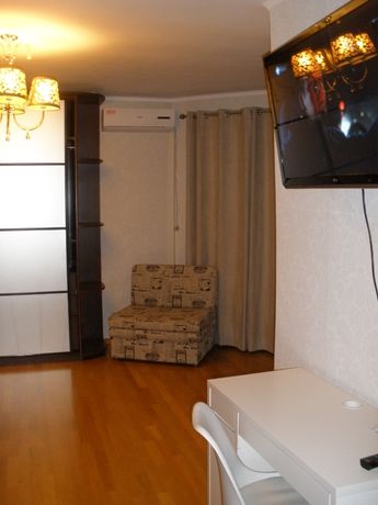 Rent daily an apartment in Brovary on the St. Hrushevskoho per 700 uah. 