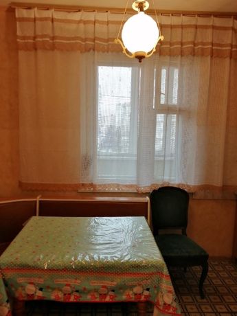 Зняти квартиру в Києві на вул. Ревуцького 34 за 7300 грн. 