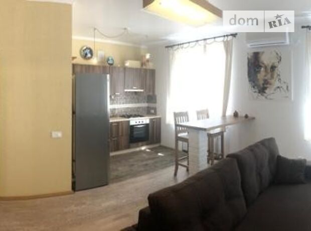 Rent an apartment in Kyiv on the St. Volodymyrska per 34483 uah. 