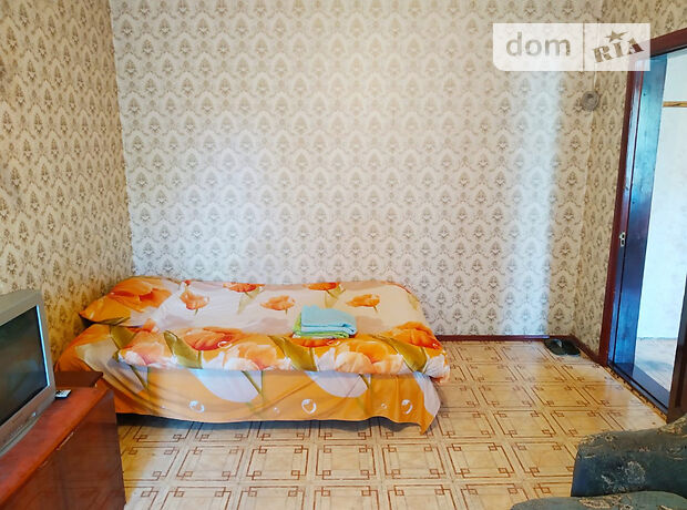 Rent daily an apartment in Kyiv on the Avenue Pravdy 78 per 500 uah. 