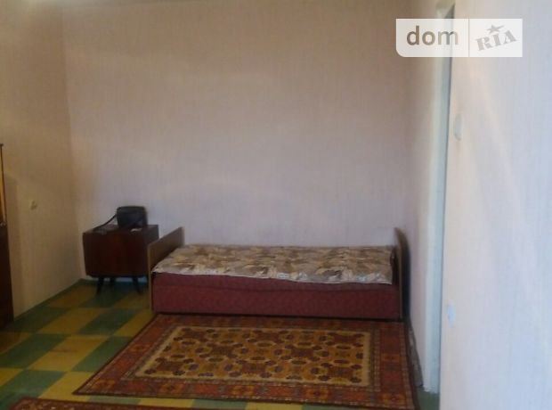 Rent an apartment in Dnipro on the St. Kalynova per 4000 uah. 