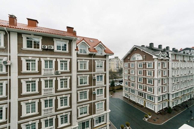 Rent daily an apartment in Kyiv on the St. Vasylkivska 8а per 850 uah. 