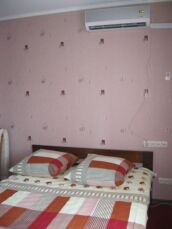 Rent daily an apartment in Kyiv on the St. Lesi Ukrainky 4 per 600 uah. 