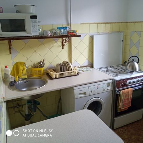 Rent daily an apartment in Chernivtsi on the St. Polietaieva Fedora 1-2 per 400 uah. 