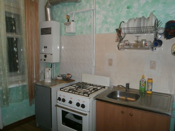 Снять посуточно квартиру в Днепре на проспект Богдана Хмельницкого 2 за 300 грн. 