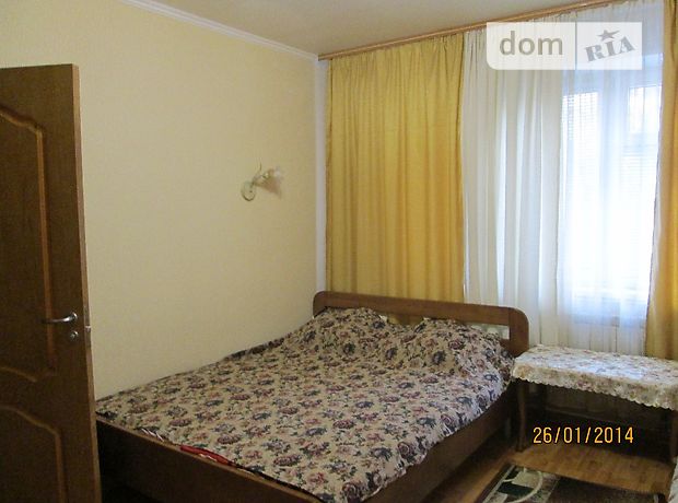 Rent daily an apartment in Kyiv on the St. Dekabrystiv 5 per 500 uah. 