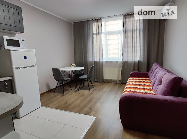 Rent an apartment in Kyiv on the St. Kalnyshevskoho Petra 5 per 10000 uah. 
