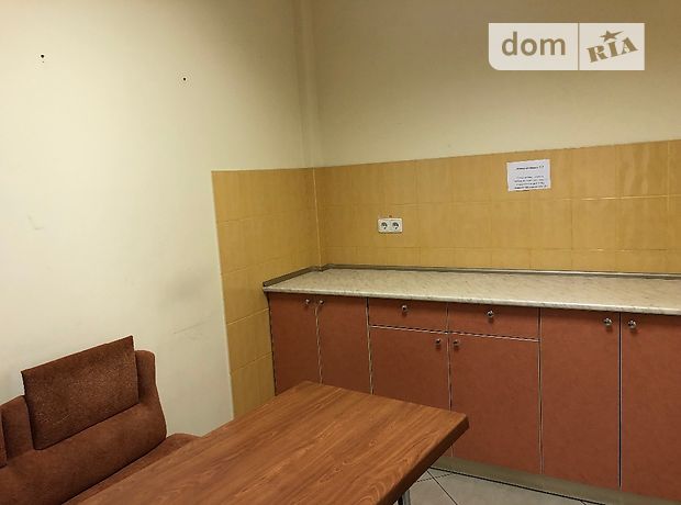 Rent an office in Lviv on the St. Zelena per 67410 uah. 