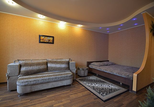 Зняти подобово квартиру в Дніпрі на просп. Гагаріна 5 за 700 грн. 