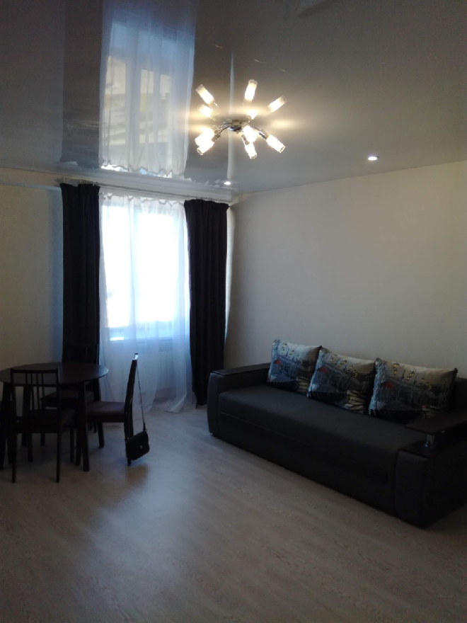 Rent an apartment in Dnipro on the Avenue Oleksandra Polia per 11500 uah. 