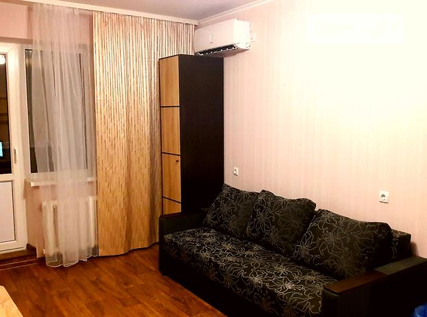 Rent an apartment in Poltava on the St. Holovka per 5500 uah. 