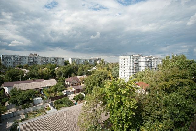 Rent daily an apartment in Zaporizhzhia on the St. Shturmova 9- per 450 uah. 