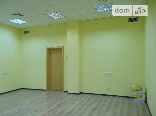 Rent an office in Kyiv on the St. Yuriia Illienka 81а per 15500 uah. 