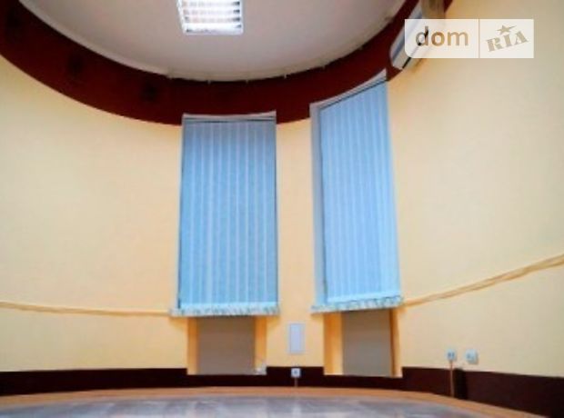 Rent an office in Kyiv on the St. Khmelnytskoho Bohdana per 43000 uah. 