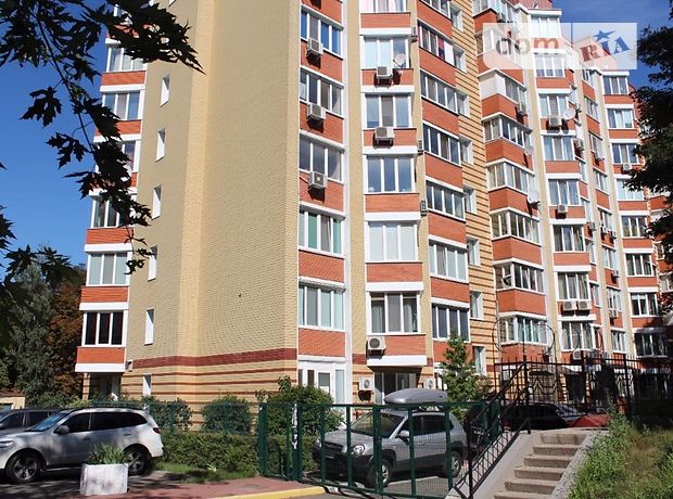 Rent an apartment in Kyiv on the St. Saliutna 2 per 14000 uah. 