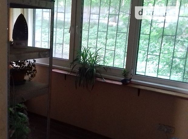 Снять посуточно квартиру в Киеве на переулок Политехнический за 600 грн. 