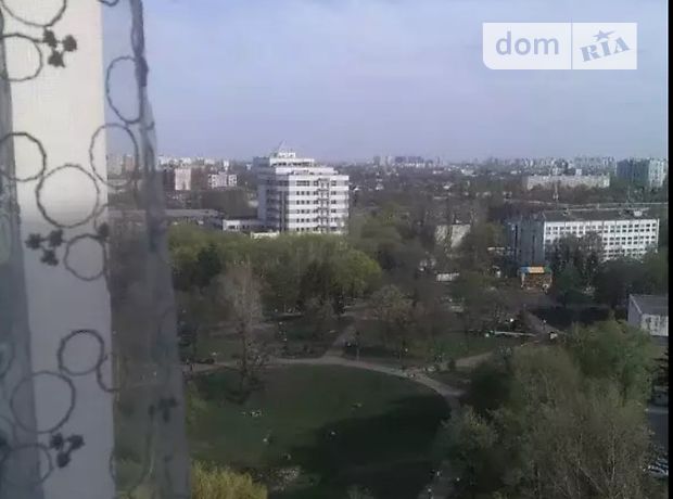 Снять квартиру в Киеве на ул. Героев Севастополя за 13000 грн. 