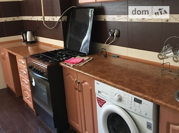 Rent an apartment in Odesa on the St. Akademika Sakharova 26 per 7000 uah. 