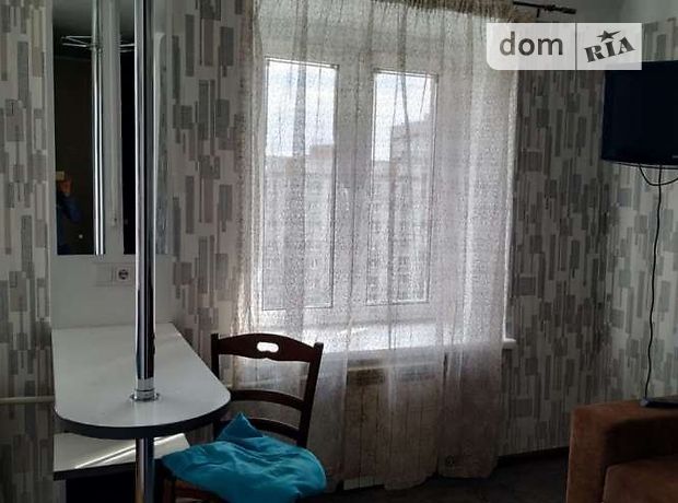 Rent an apartment in Dnipro on the St. Kalynova per 5600 uah. 