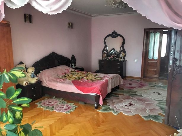 Rent a room in Chernivtsi per 2500 uah. 