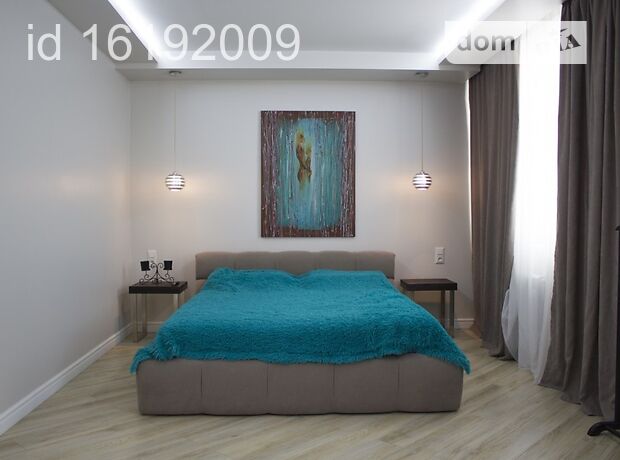 Rent daily a house in Kherson on the St. 1-a Skhidna per 1200 uah. 