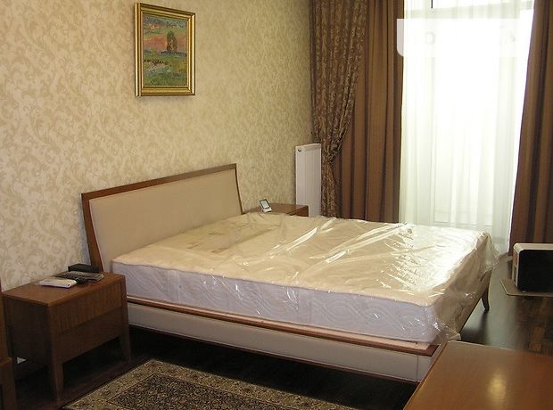 Снять квартиру в Киеве на ул. Драгомирова Михаила 14 за 32746 грн. 