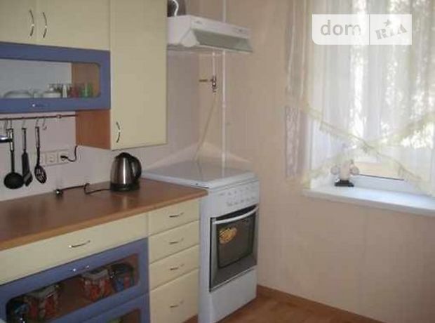 Зняти подобово квартиру в Києві на вул. Солом’янська 10 за 700 грн. 