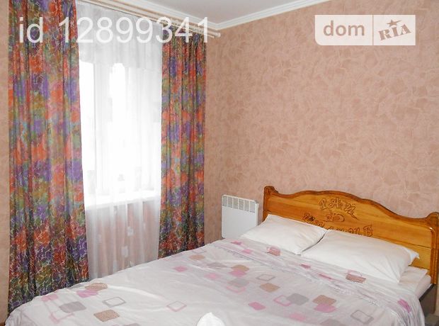 Rent daily an apartment in Vinnytsia on the Avenue Yunosti per 430 uah. 
