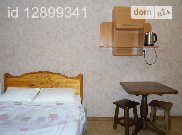 Rent daily an apartment in Vinnytsia on the Avenue Yunosti per 430 uah. 