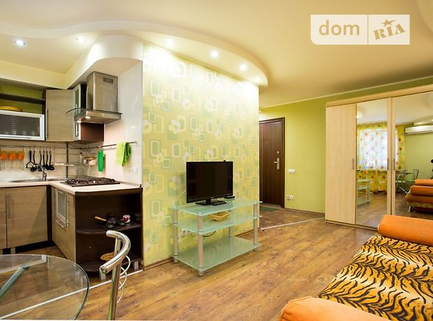Зняти подобово квартиру в Миколаєві на вул. 1 Слобідська 6 за 600 грн. 
