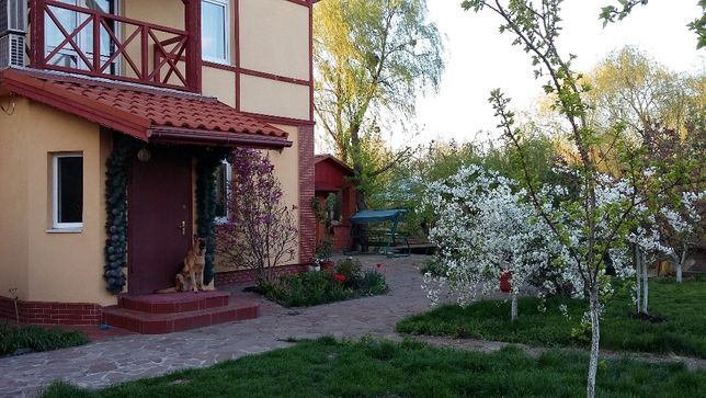 Зняти будинок в Києві на вул. Русанівські сади за 48000 грн. 