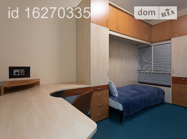Rent an apartment in Kyiv on the Klovskyi uzvoz per 50378 uah. 