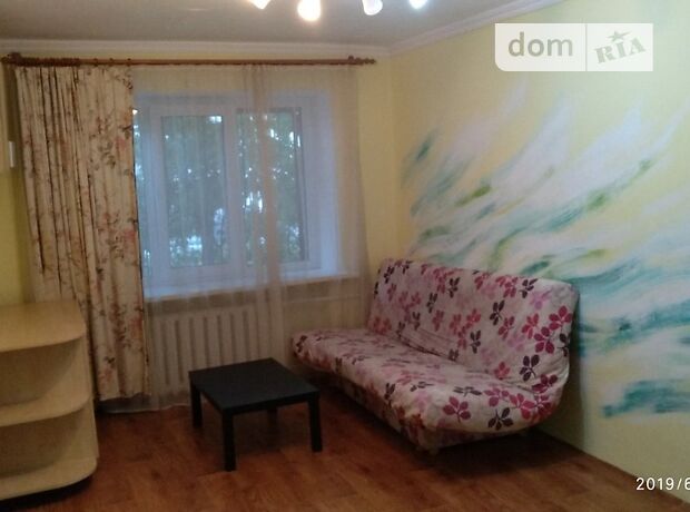 Зняти квартиру в Києві на Контрактова площа за 12000 грн. 