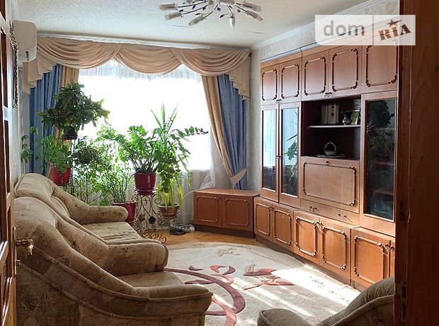 Зняти квартиру в Києві на вул. Булаховського Академіка за 13000 грн. 