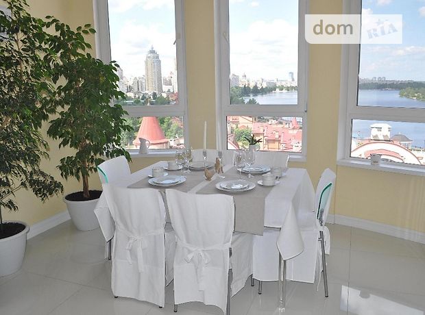 Rent an apartment in Kyiv on the Avenue Heroiv Stalinhrada 10а per 83123 uah. 