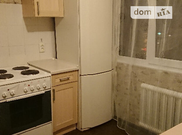 Rent an apartment in Kyiv on the St. Raiduzhna 61 per 9500 uah. 